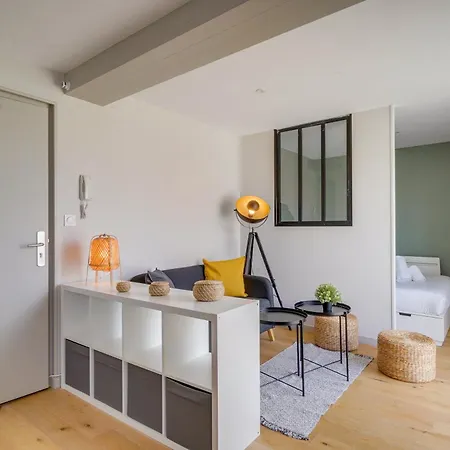 Mdor - L'hotel De Apartment